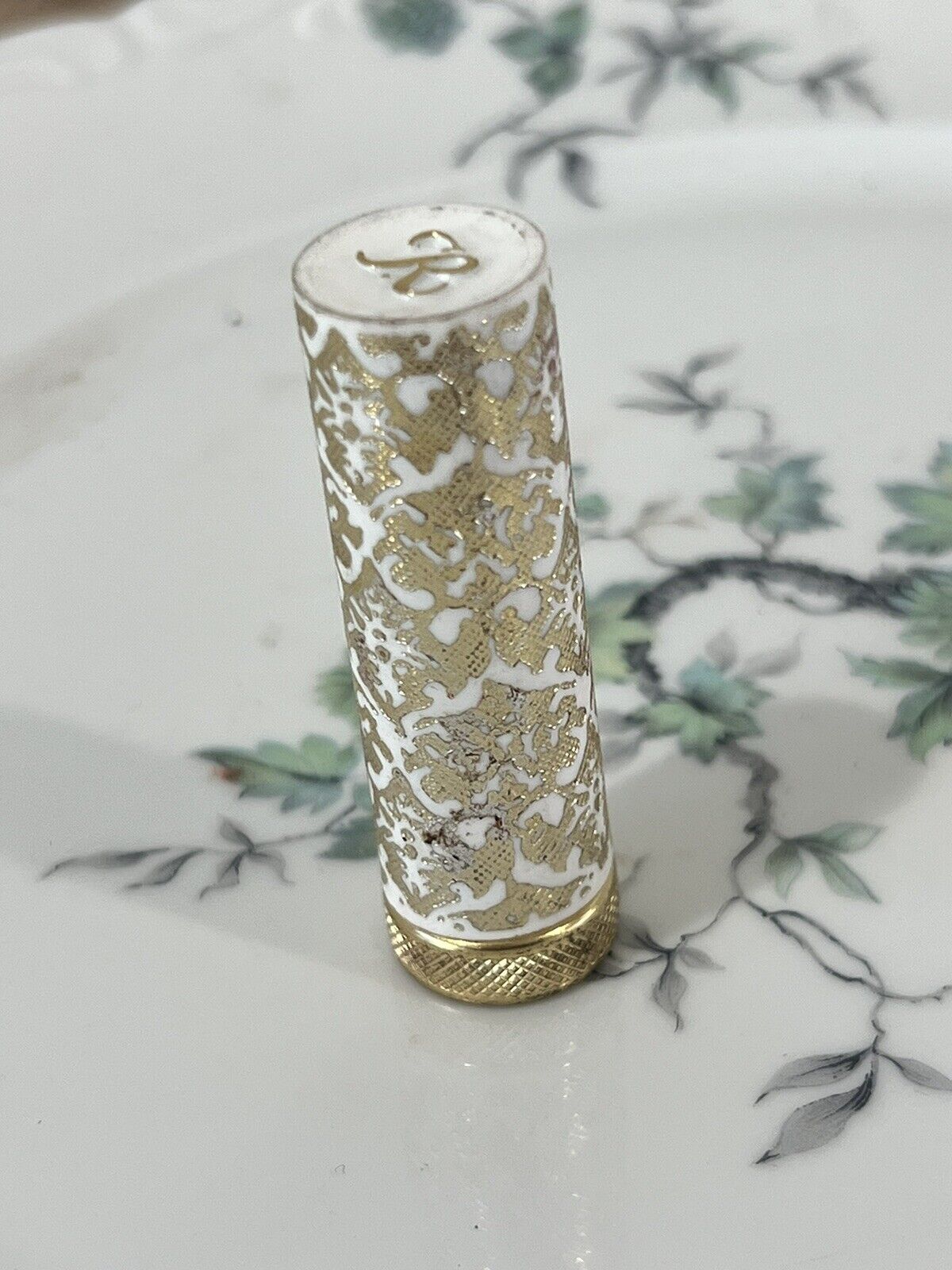 VINTAGE REVLON COLLECTIBLE  LIPSTICK  SOFTSILVER ROSE FROSTED TRANSLUCENT