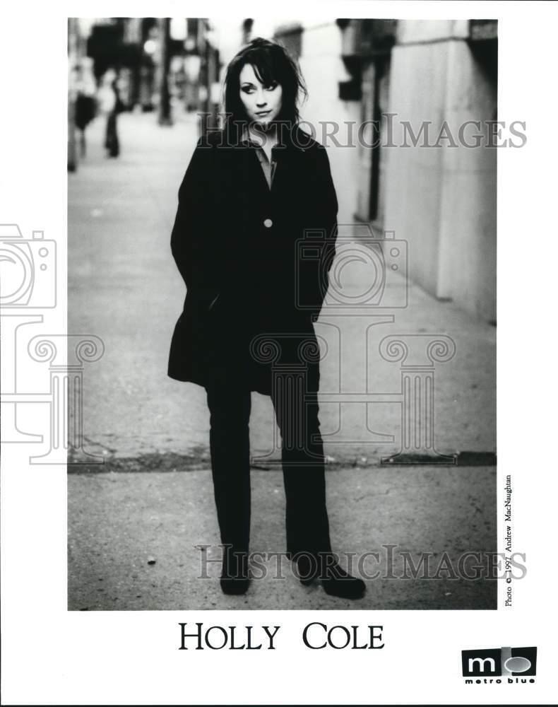 1997 Press Photo Holly Cole, singer - lrp33768