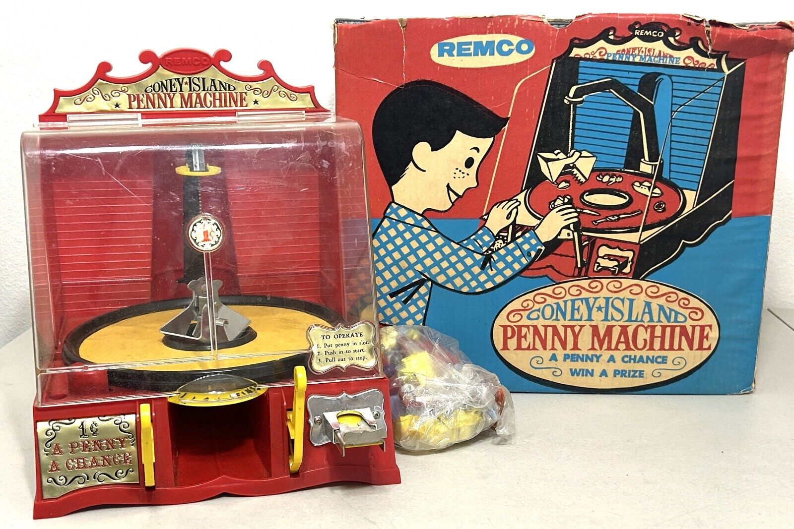 Vintage 1950s Remco Coney Island Penny Arcade Claw Machine w/ Original Box