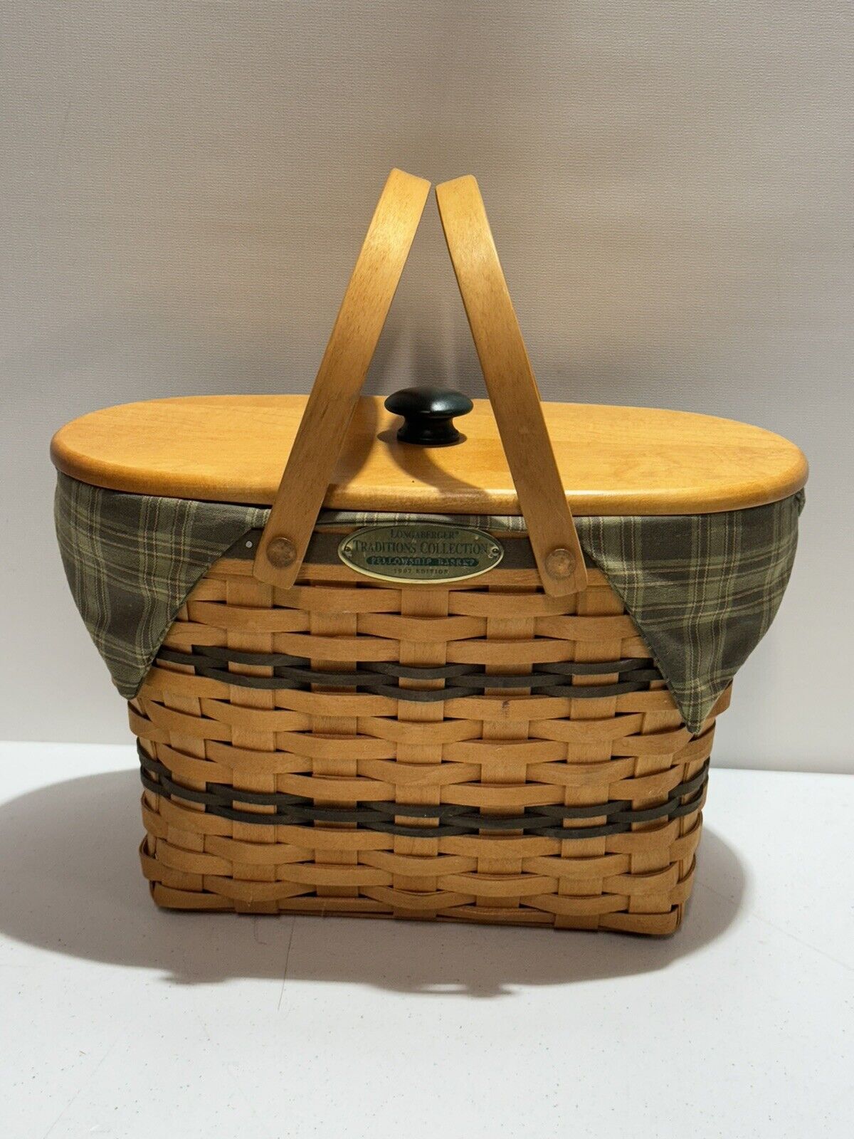 Longaberger Traditions Collection Fellowship Basket 1997 Edition + Lid & Liner