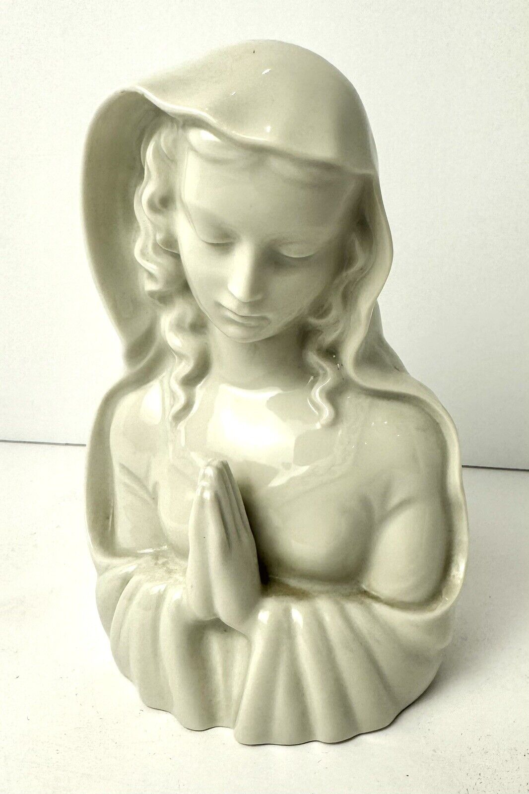 Vintage European Metzler & Ortloff Germany Porcelain Madonna Mary Praying Statue