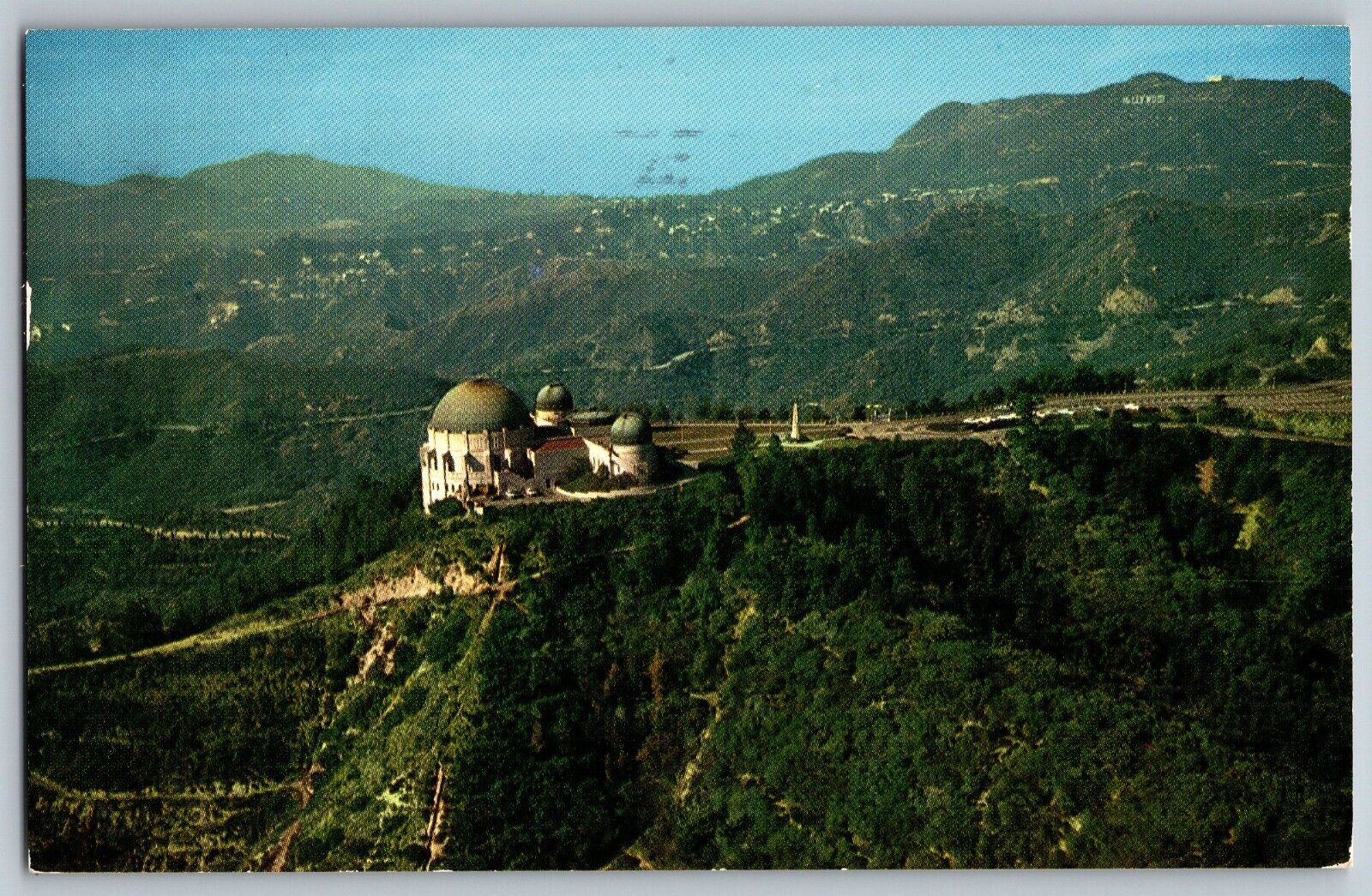 Los Angeles, California - Griffith Observatory & Planetarium - Vintage Postcard