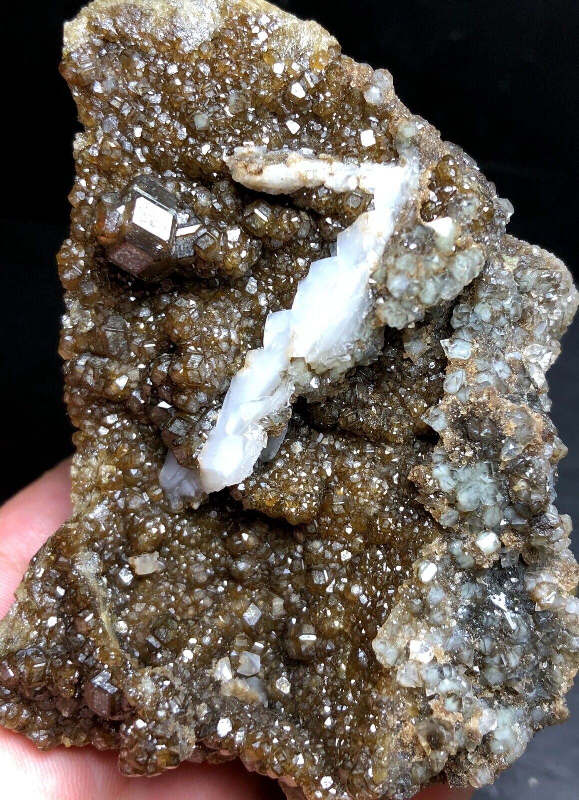 309g  New Find Raw Natural rare Garnet crystal Inner Mongolia  K29
