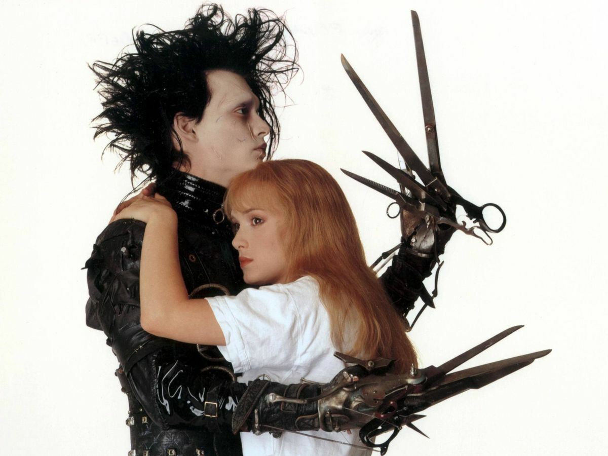 Johnny Depp & Winona Ryder Edward Scissorhands 5X7 Glossy Photo