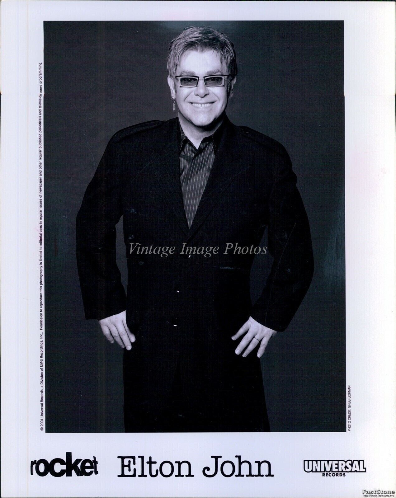 2004 Elton John Universal Records English Pianist Singer Musician 8X10 Photo
