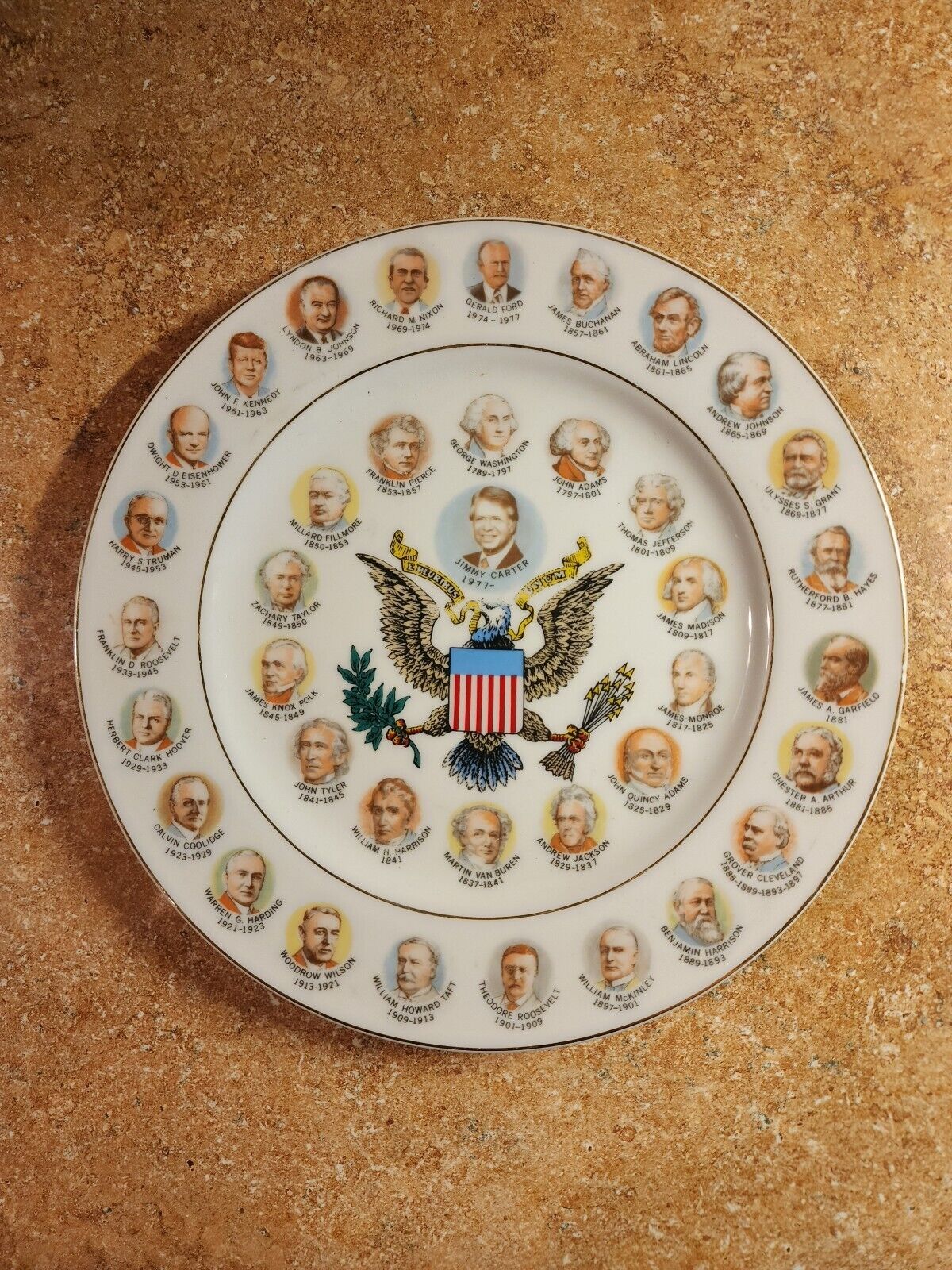 ~200 YEARS OF PRESIDENTS ~1977 Jimmy Carter PRESIDENTIAL SPECIAL 10 1/2  PLATE
