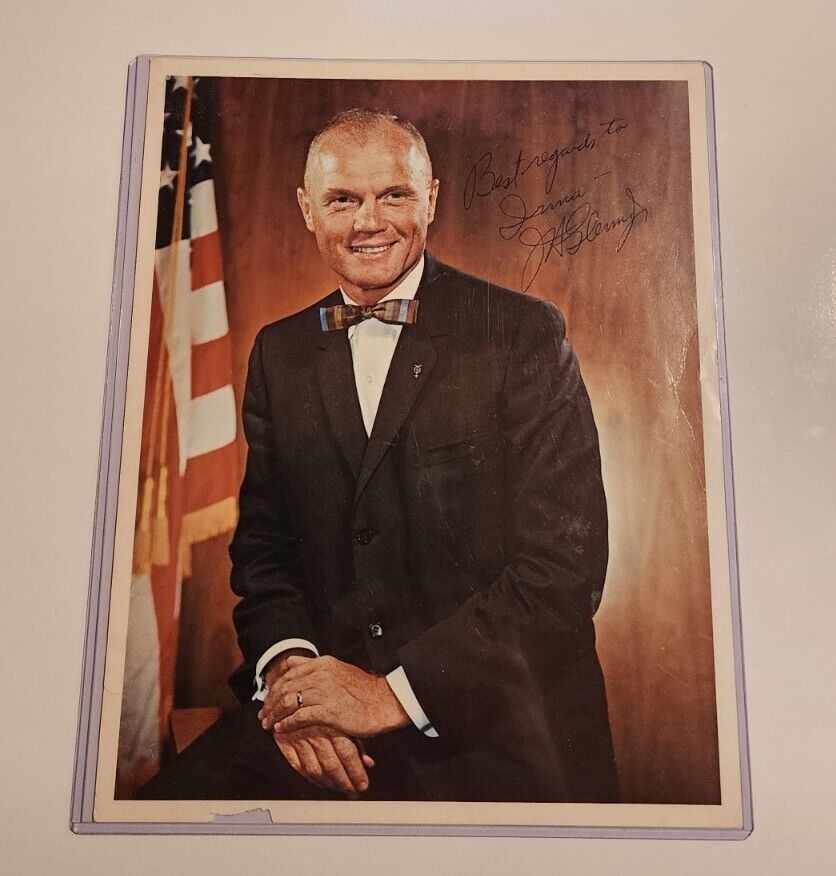 John Glenn Signed JSA COA 8x10 Photo Autograph Auto Astronaut US Senator NASA