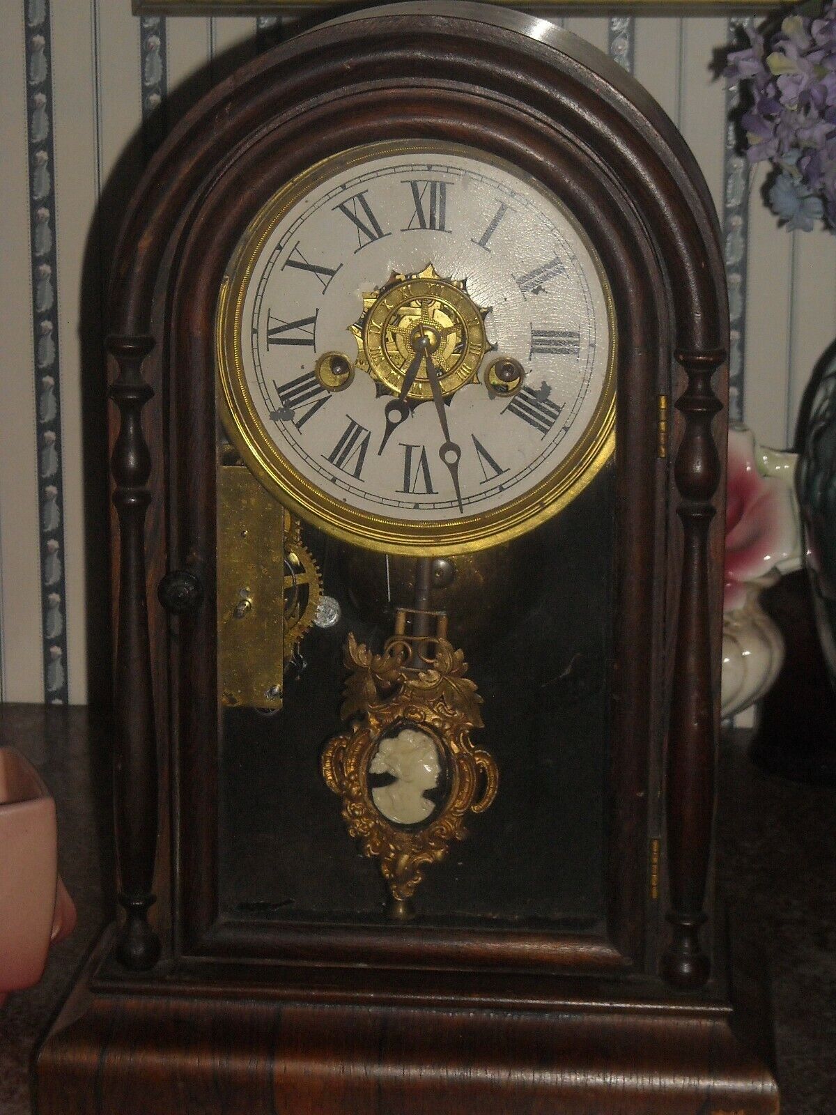 Antique Welch Spring mantle clock with alarm working