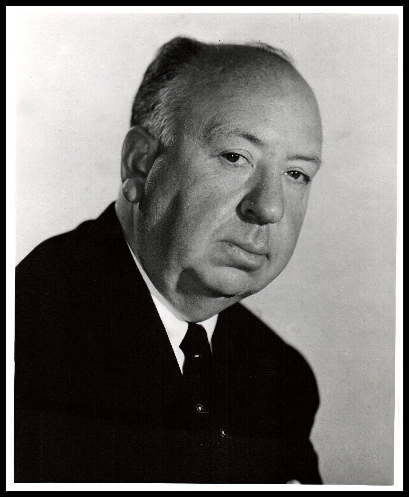 Hollywood ICONIC DIRECTOR ALFRED HITCHCOCK by RONA PORTRAIT 1940s Photo 400