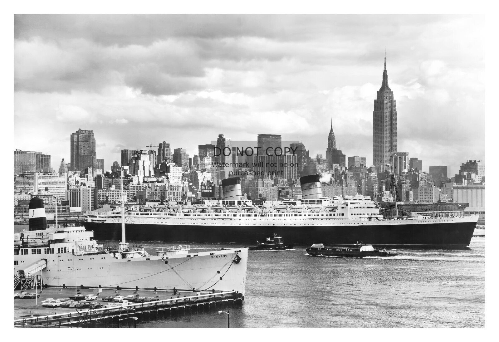 RMS QUEEN ELIZABETH WHITE STAR CRUISESHIP ON HER LAST VOYAGE NEW YORK 4X6 PHOTO