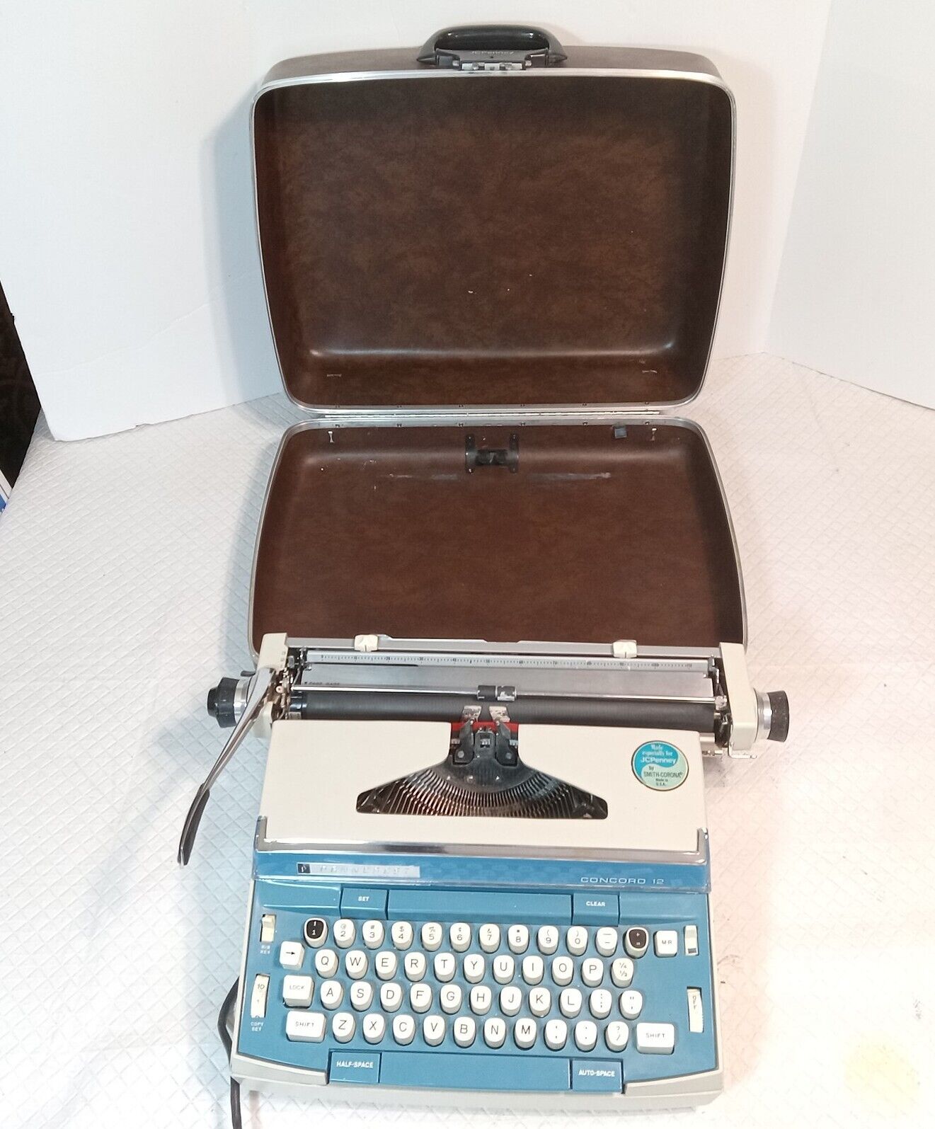 🔥 Vtg Concord 12 Penncrest Typewriter W/ Case Works