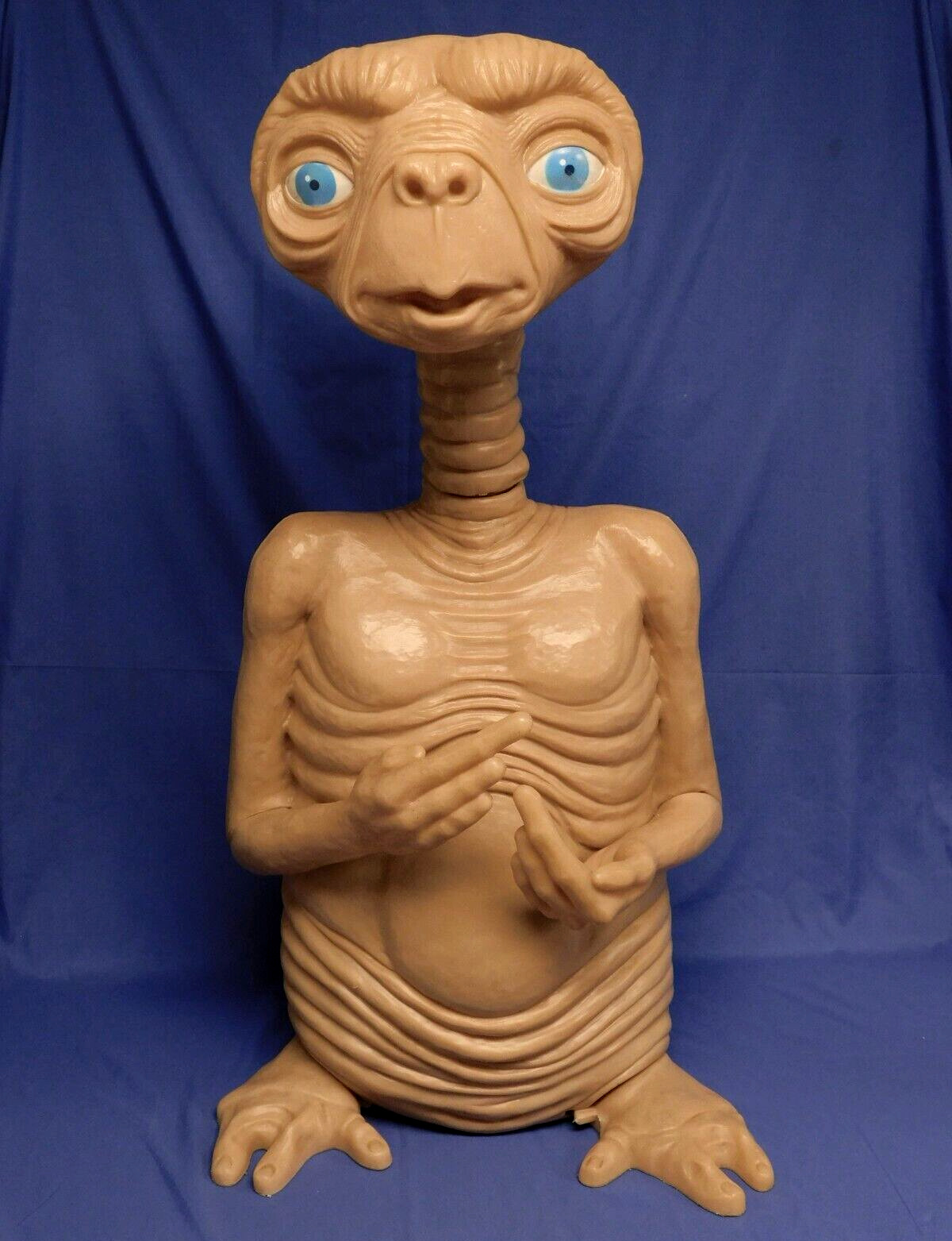 VINTAGE E.T. THE EXTRA-TERRESTRIAL 38