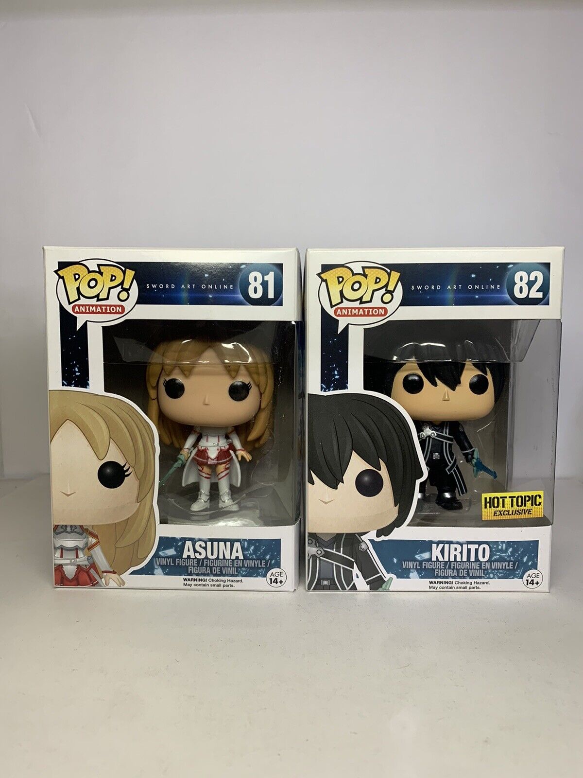 VAULTED Funko Pops 81 & 82 Asuna & Kirito Hot Topic Exclusive 2 pack
