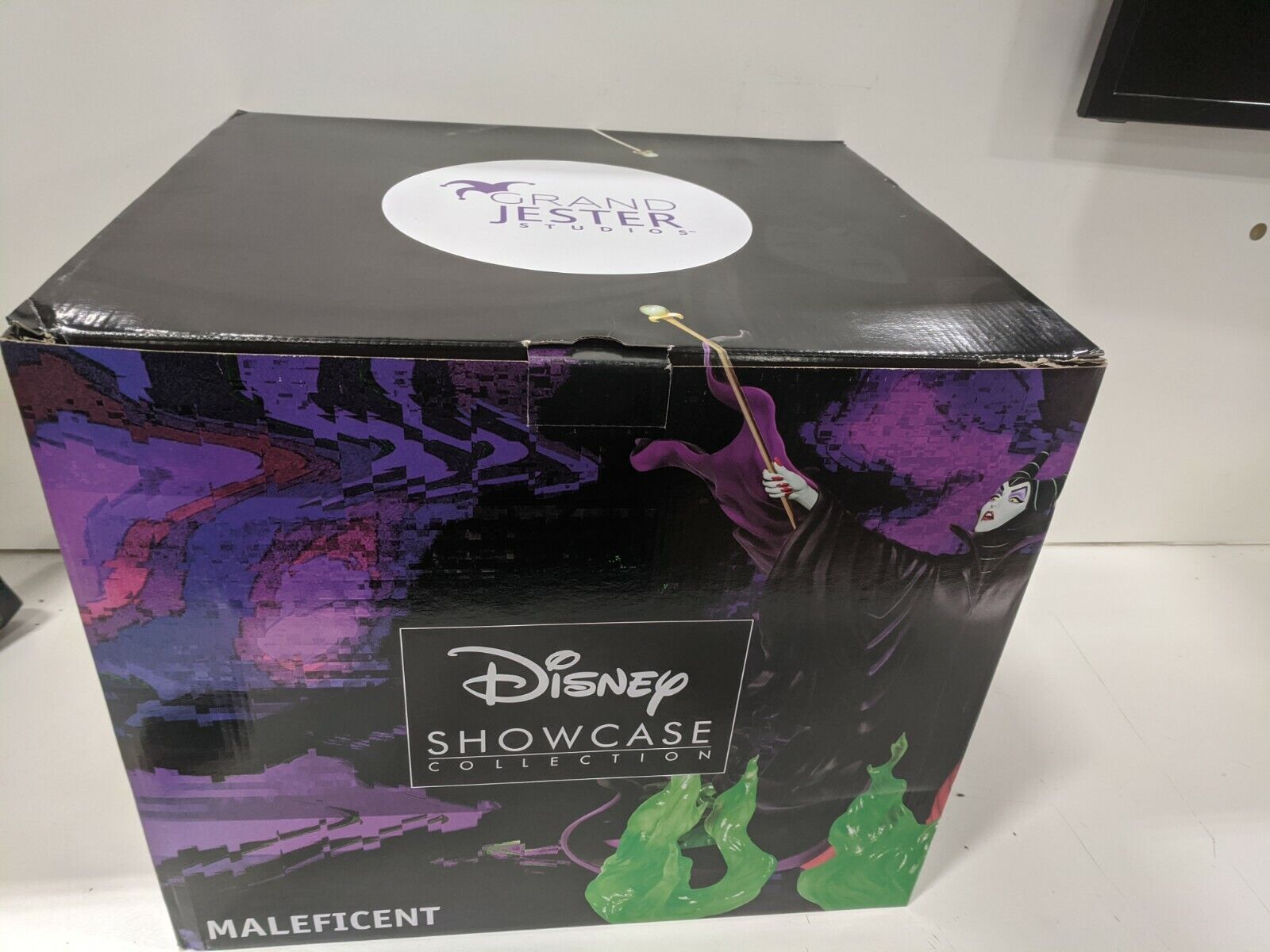 Enesco Grand Jester Studio Disney Sleeping Beauty Maleficent Limited Edition Col