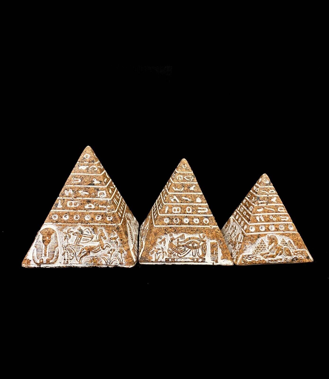 Three Egyptian pyramids - Three Pyramids of Khafre, Khufu and Menkaure