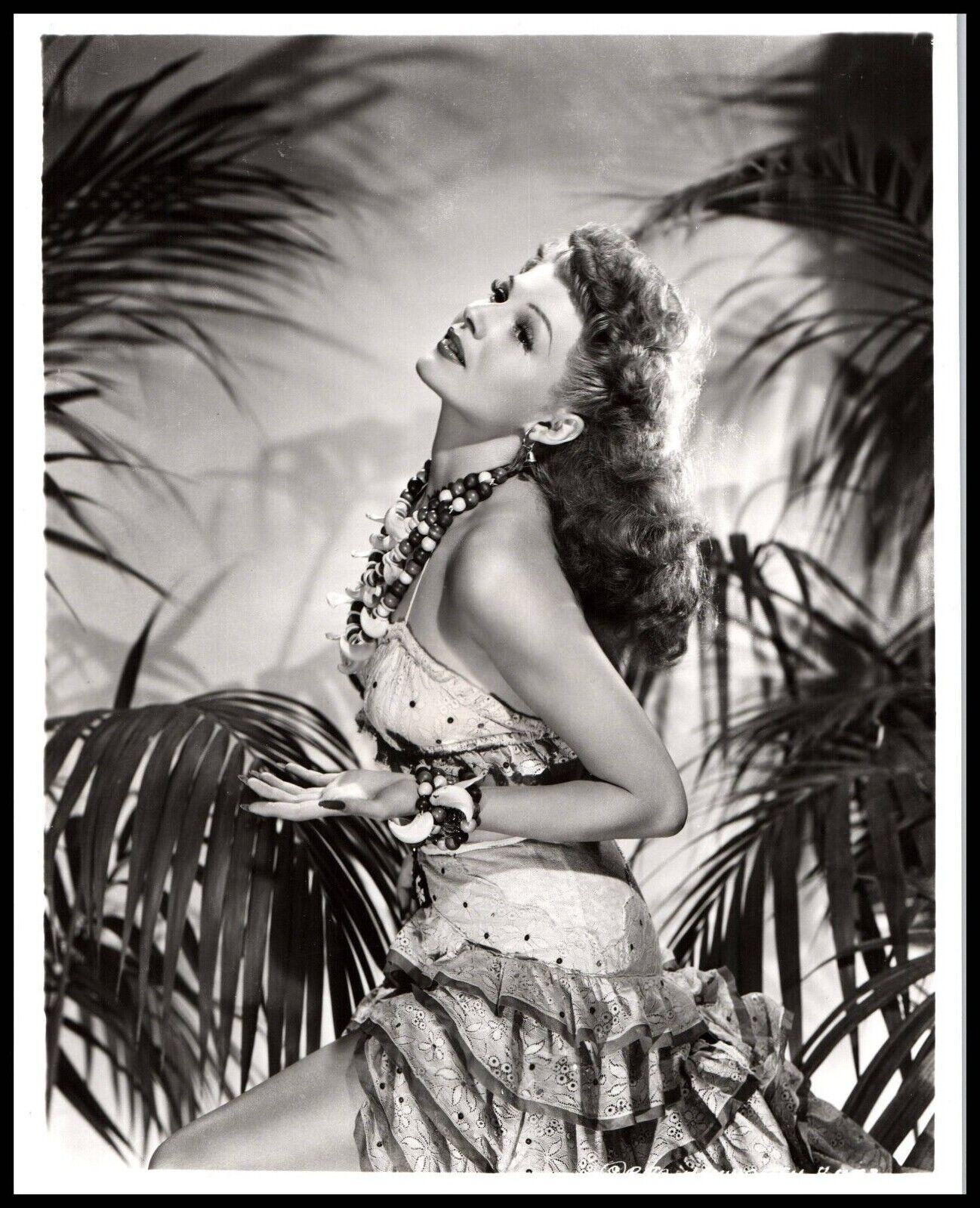 HOLLYWOOD Beauty RITA HAYWORTH ALLURING POSE PORTRAIT 1940s ORIGINAL Photo 321