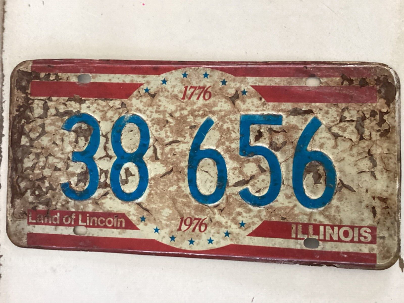 Vintage 1976 Ilinois Bicentennial License Plate Automobile Tag 38656 USA