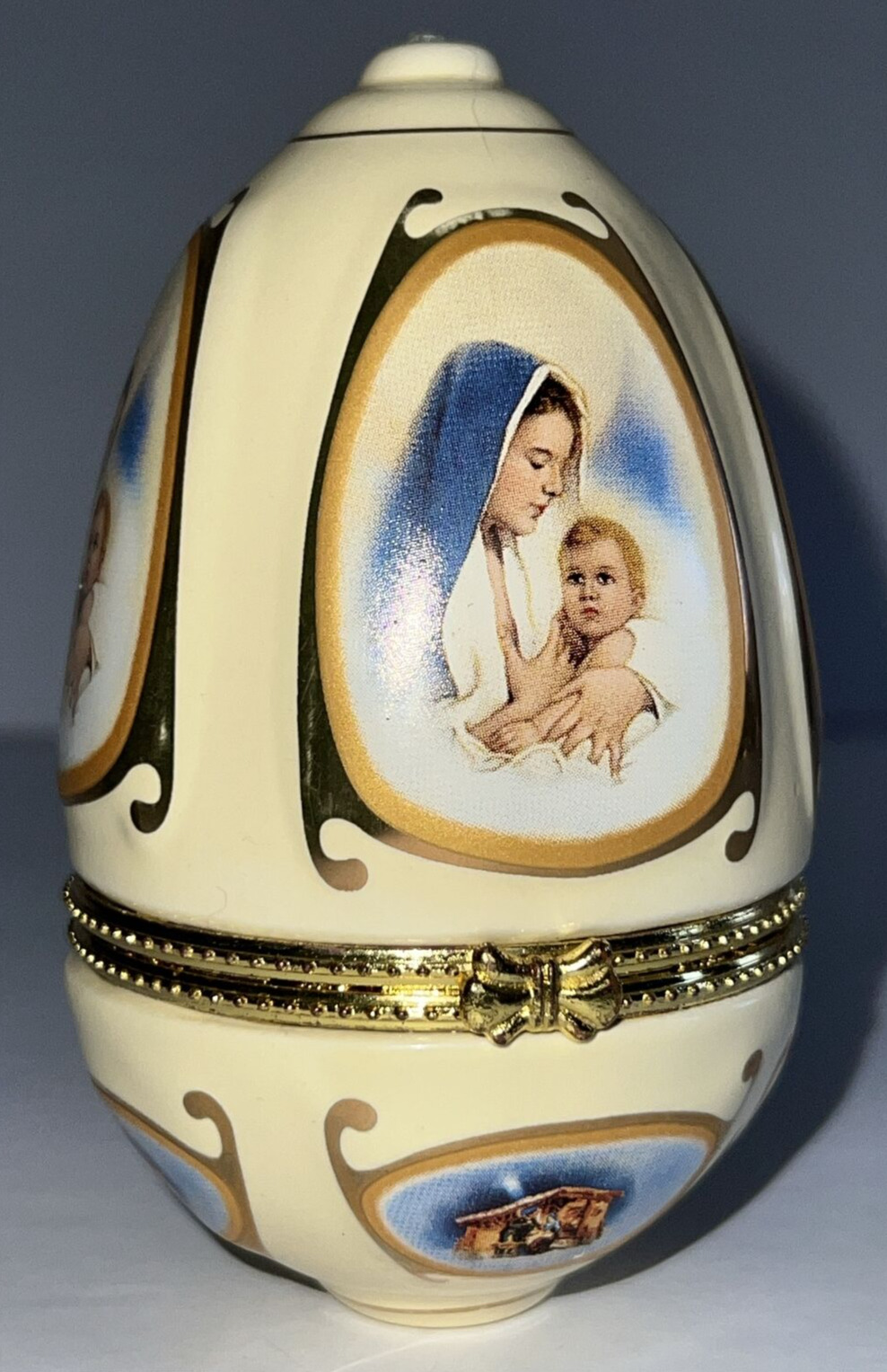 Christmas Egg Trinket Box of Madonna & Child Oval Shape Vintage