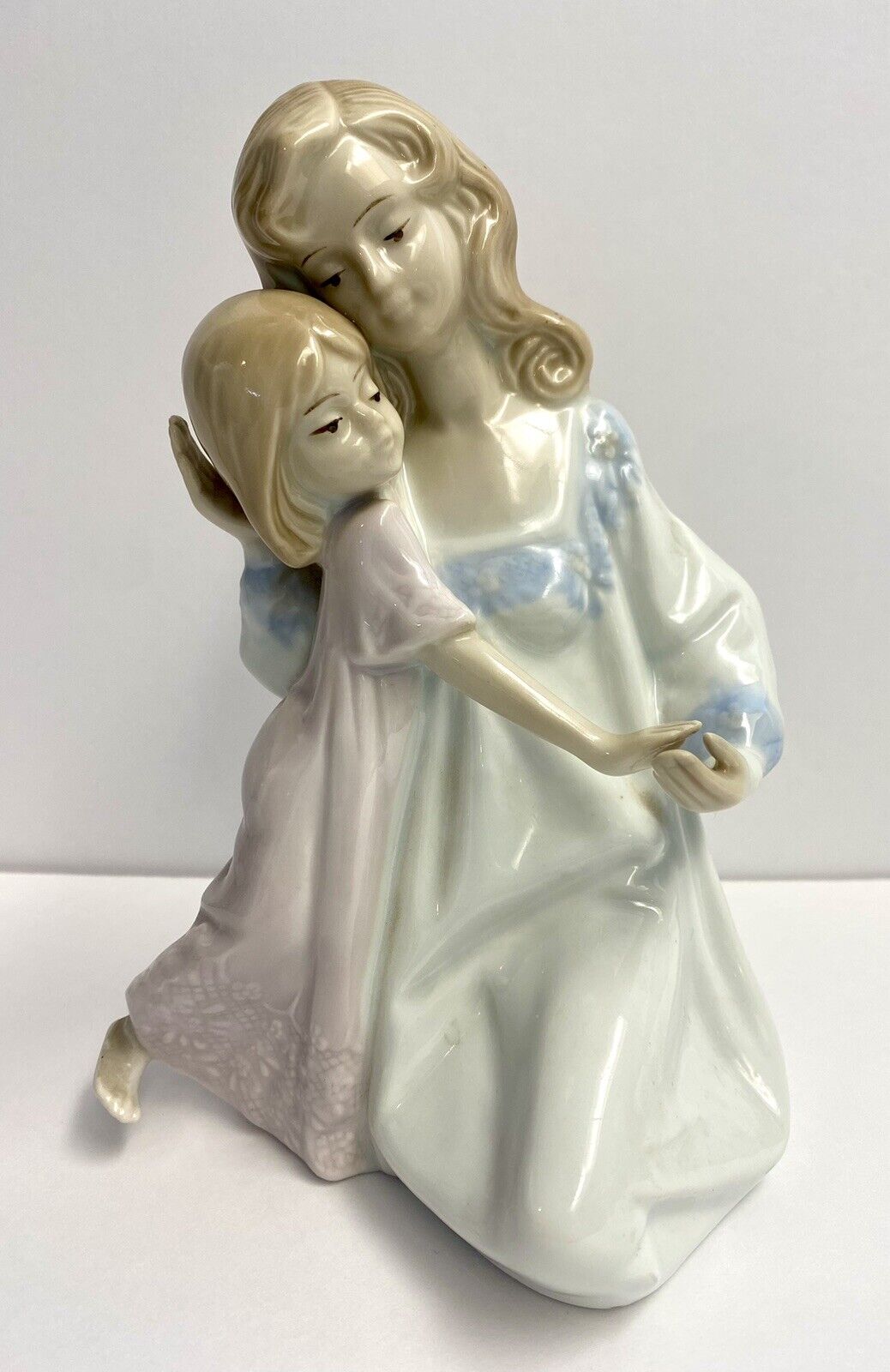 Vintage Paul Sebastian Mother & Daughter Porcelain Figurine 1990, Collectible.