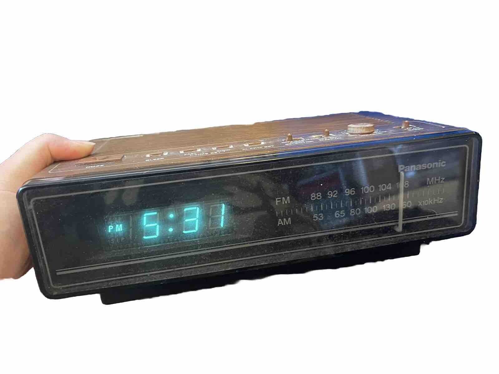 Panasonic RC-65 AM/FM LED Digital Alarm Clock Radio Vintage TESTED Working