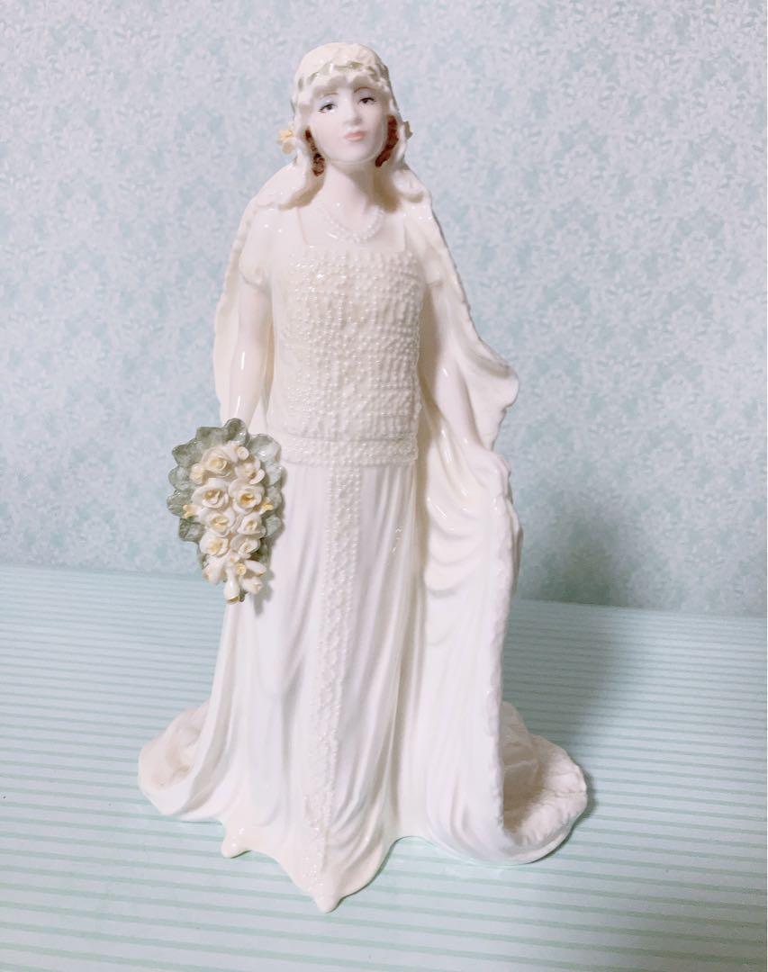 Coalport Figurine Queen Mary