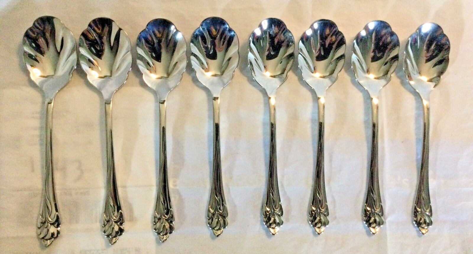 Oneida USA Silver Amaryllis Floral Sugar Shell Spoon Set of 8