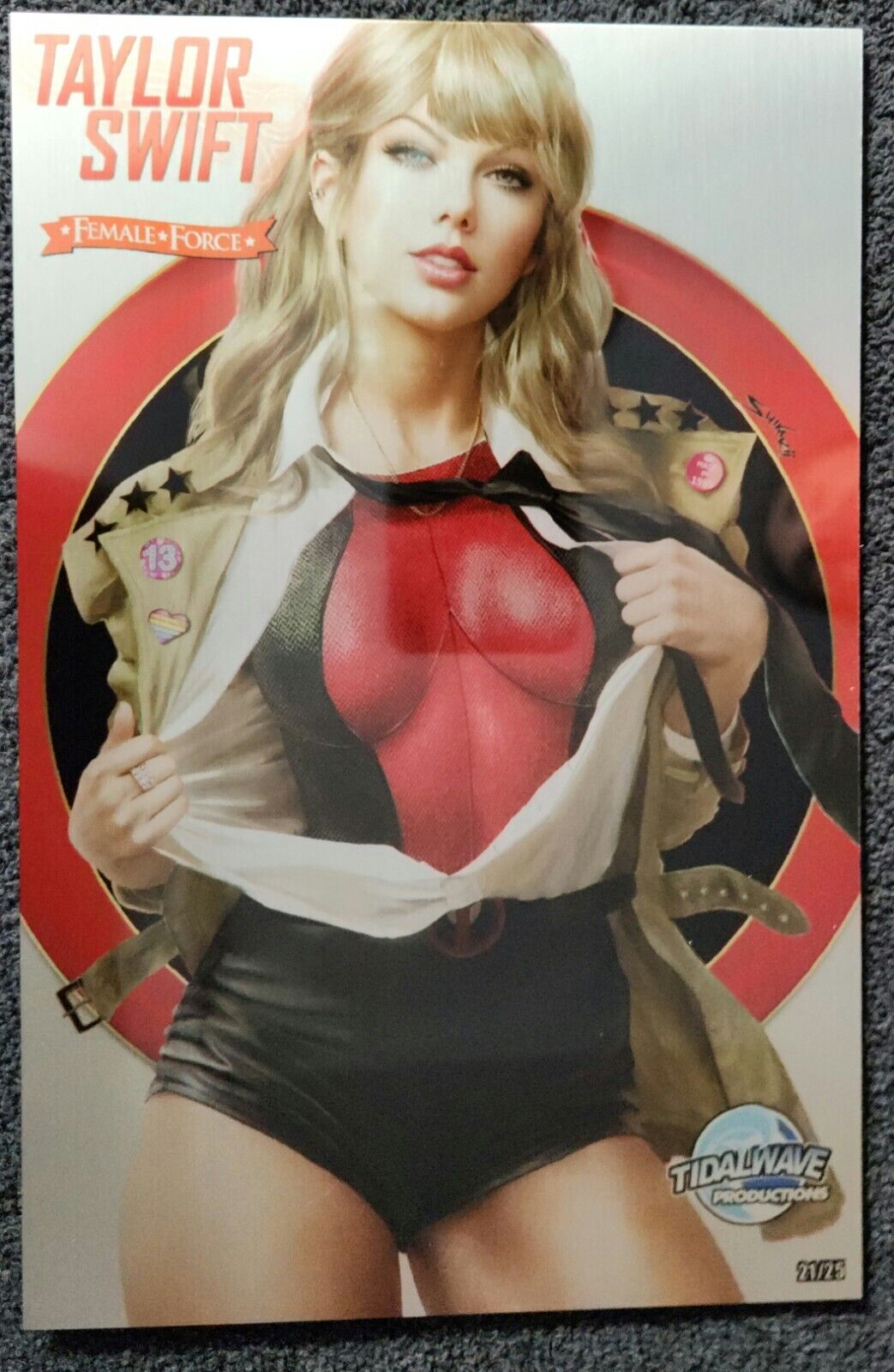 Female Force: Taylor Swift SHIKARII  METAL COVER LE #21/25