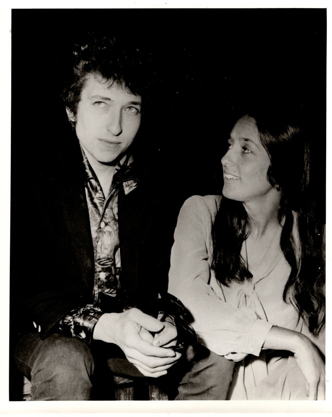 Bob Dylan Joan Baez Photo  B/W Glossy 10”x8” Circa Early 60s