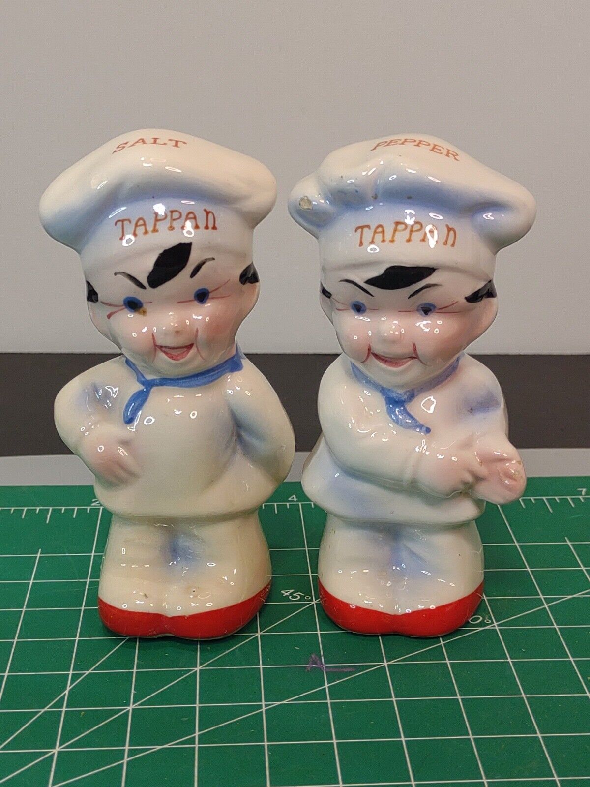 Vintage 1950's Ceramic Tappan Chef Salt & Pepper Shakers w/Stoppers Japan