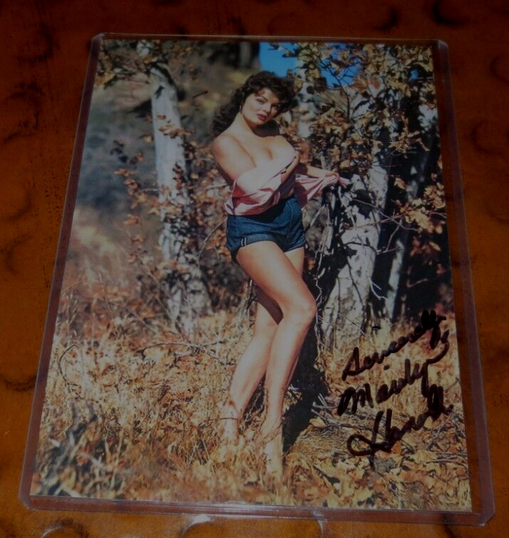 Marilyn Hanold Playboy Playmate of Month June 1959 signed autographed photo