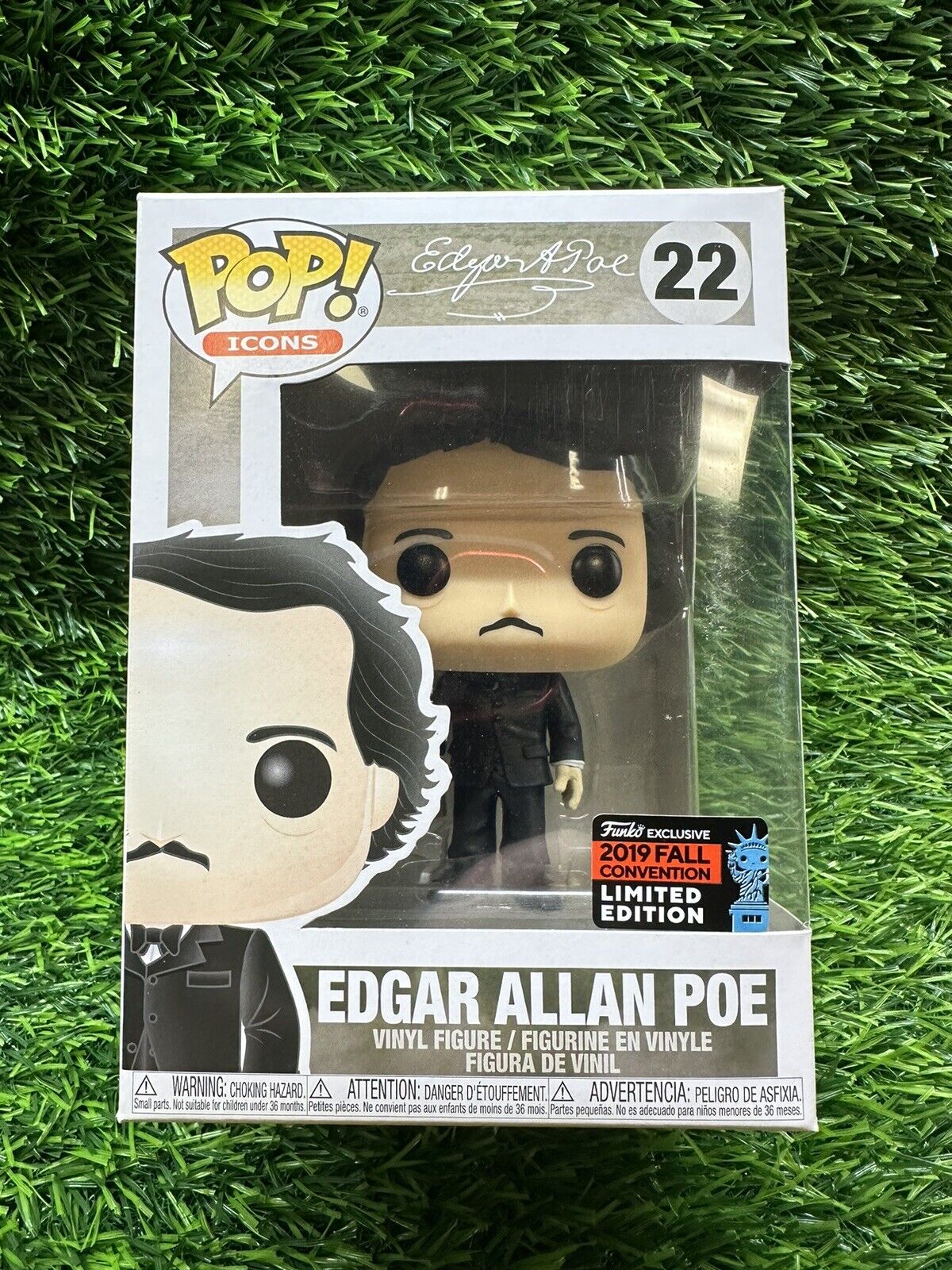 Funko Pop Icons Edgar Allan Poe w Book 2019 Fall Convention 22 W Protector Read