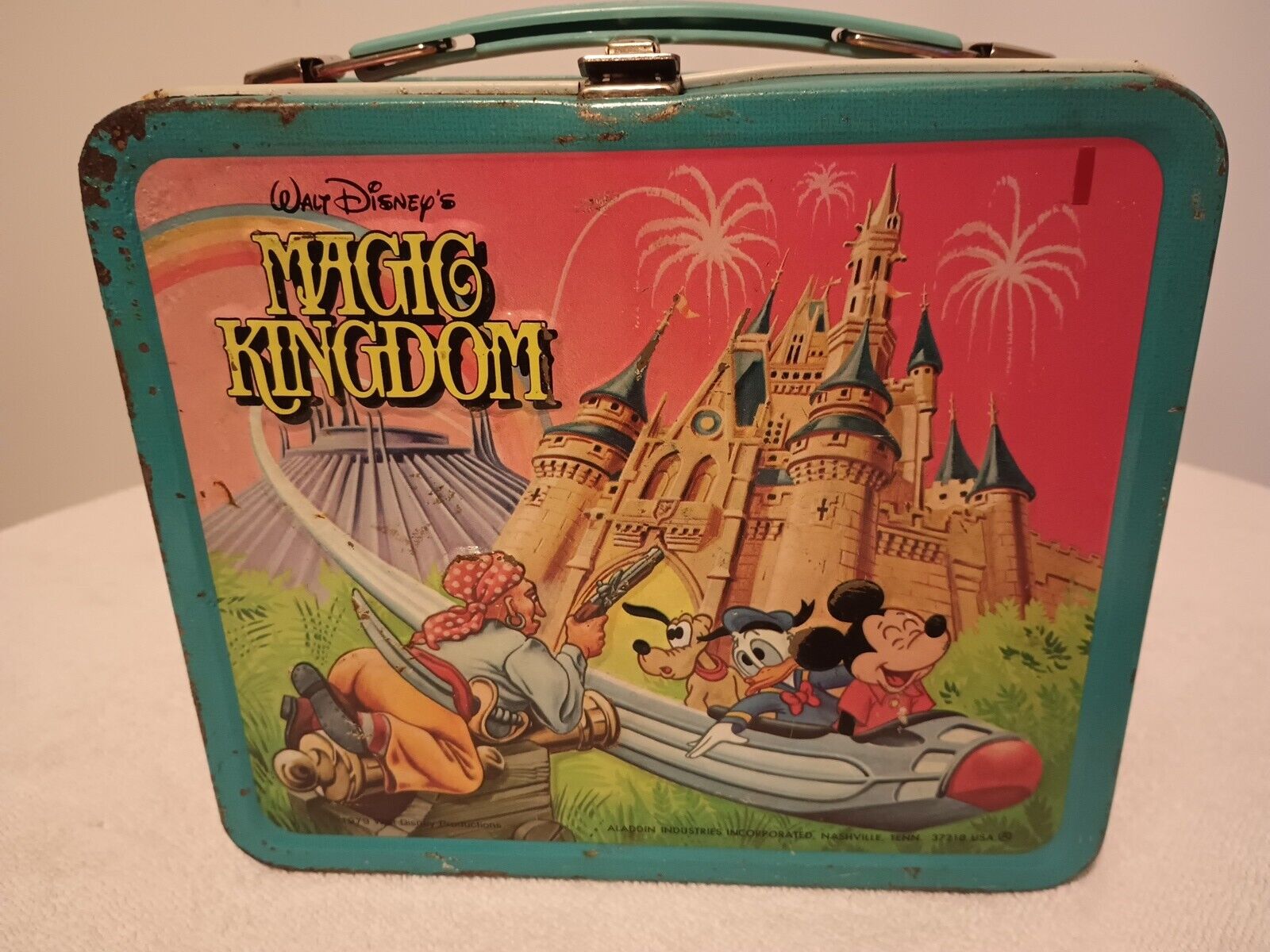 Vtg Metal 1979 Walt Disney Magic Kingdom Wonderful World  Small World Lunch Box 