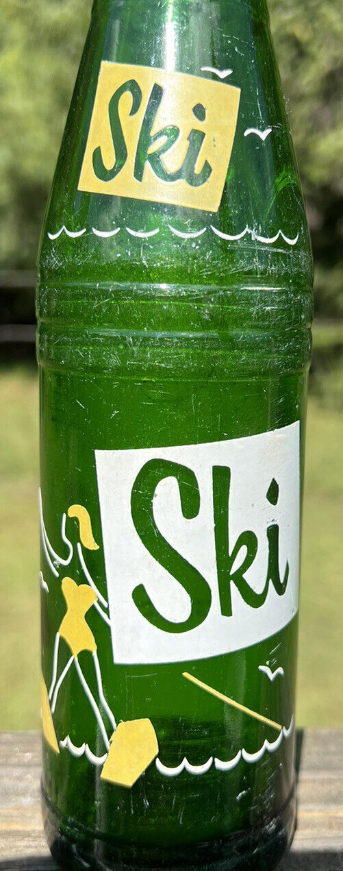Ski Cola Soda Bottle Green Girl Seminole Flavoring Co Chattanooga Tenn Vintage