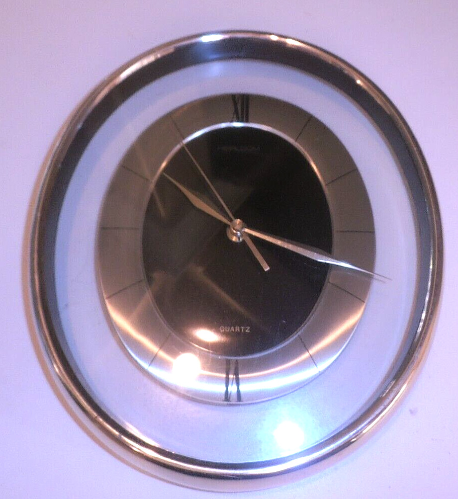 Vintage Heirloom Quartz Wall Clock Clear Super Nice Battery Operated