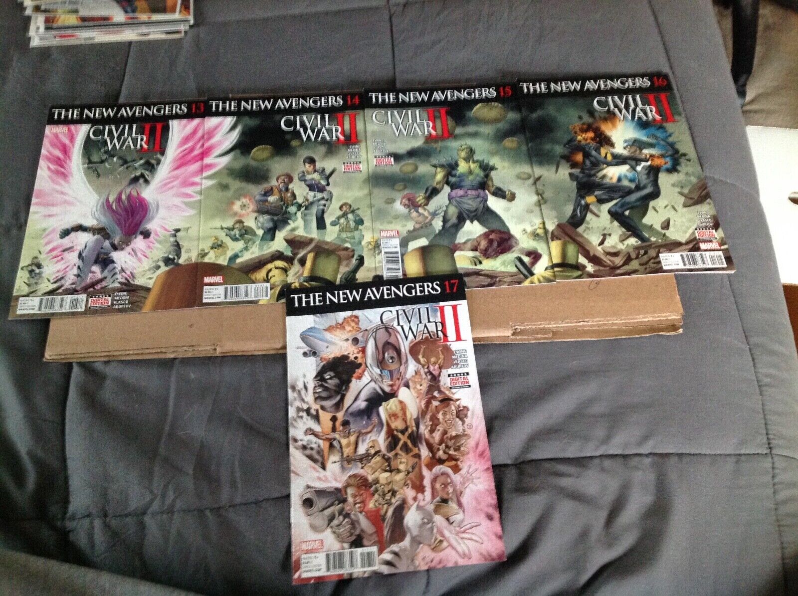 New Avengers Civil War II 13-17 connecting covers, see pic