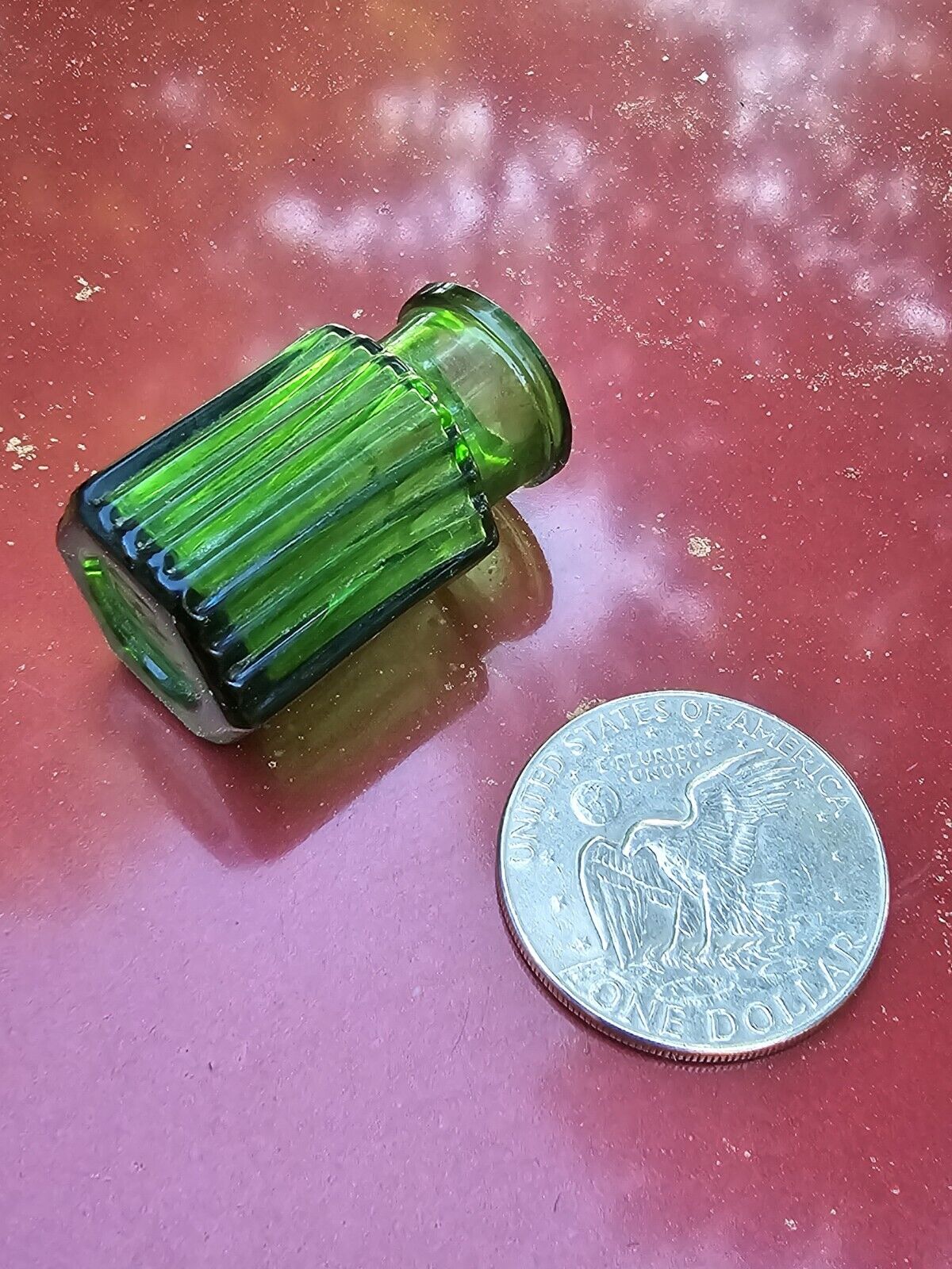 Pretty Emerald Green Old Miniature Poison Bottle☆ Tiny Antique Poison Bottle