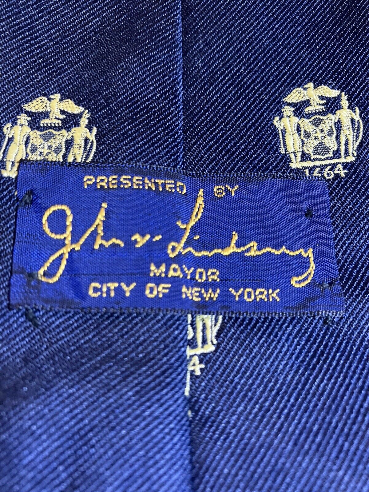 1964John Lindsay New York City Mayor Gifted Neck Tie Signed
