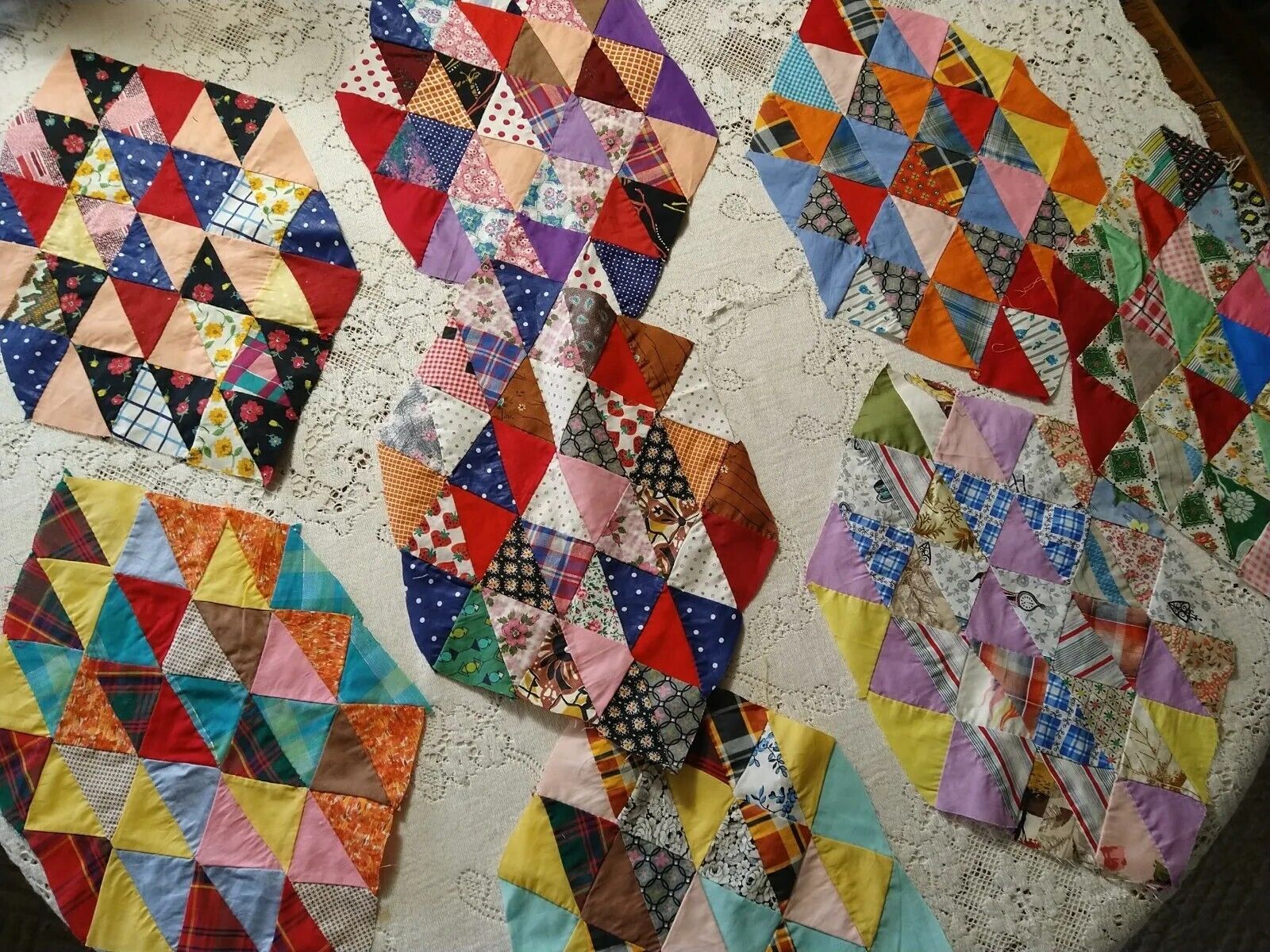 30 Vintage Hand Stitched Triangles 6 Side Quilt Blocks Vintage Fabrics 10\