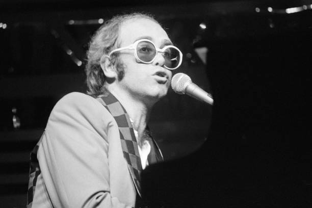 Elton John and Ray Cooper concert tours Rainbow Theatre London 1977 Old Photo 8