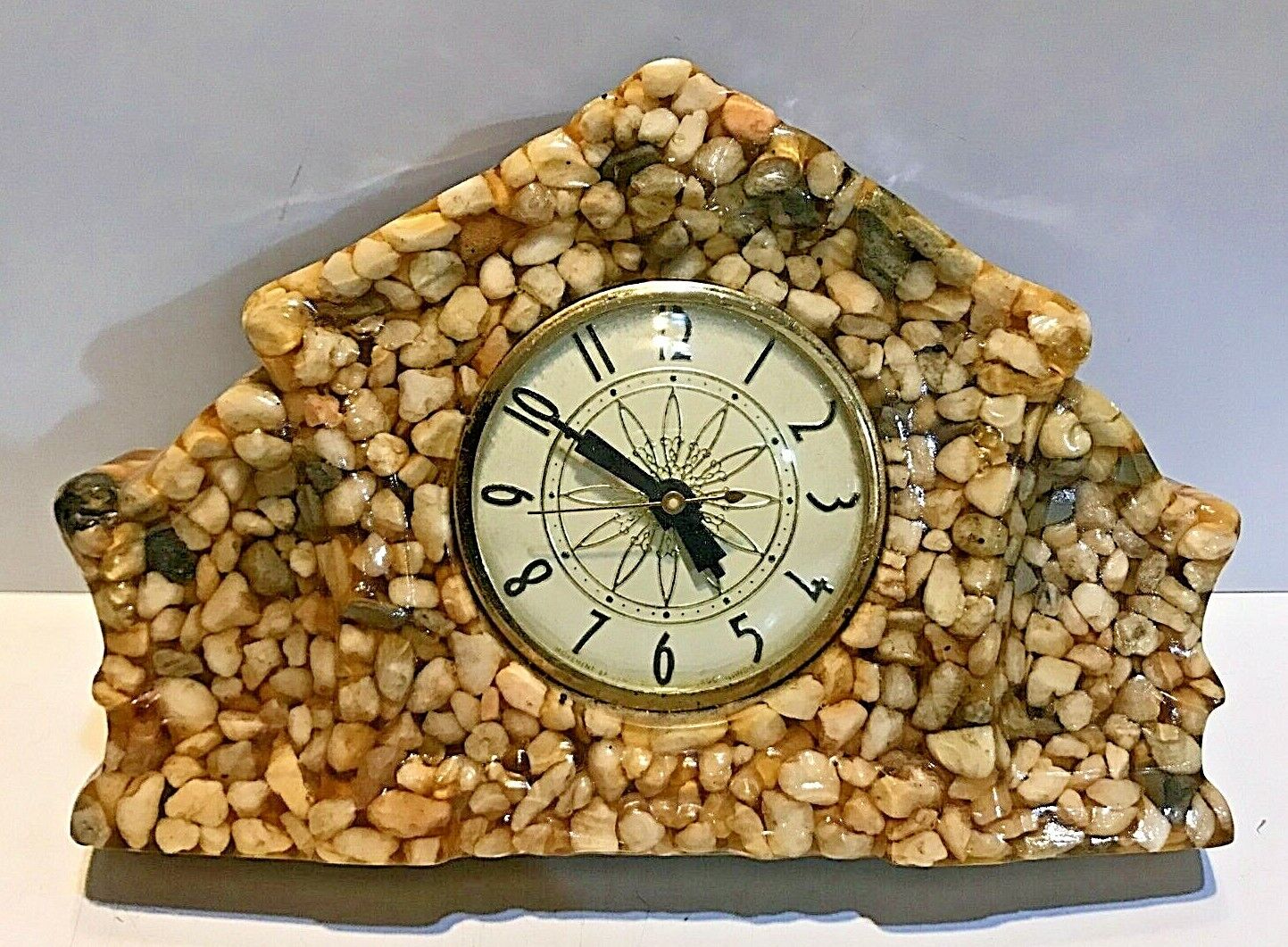 VINTAGE LANSHIRE CLEAR AMBER RESIN VOMIT ELECTRIC MANTEL CLOCK WORKING 6-1/2\