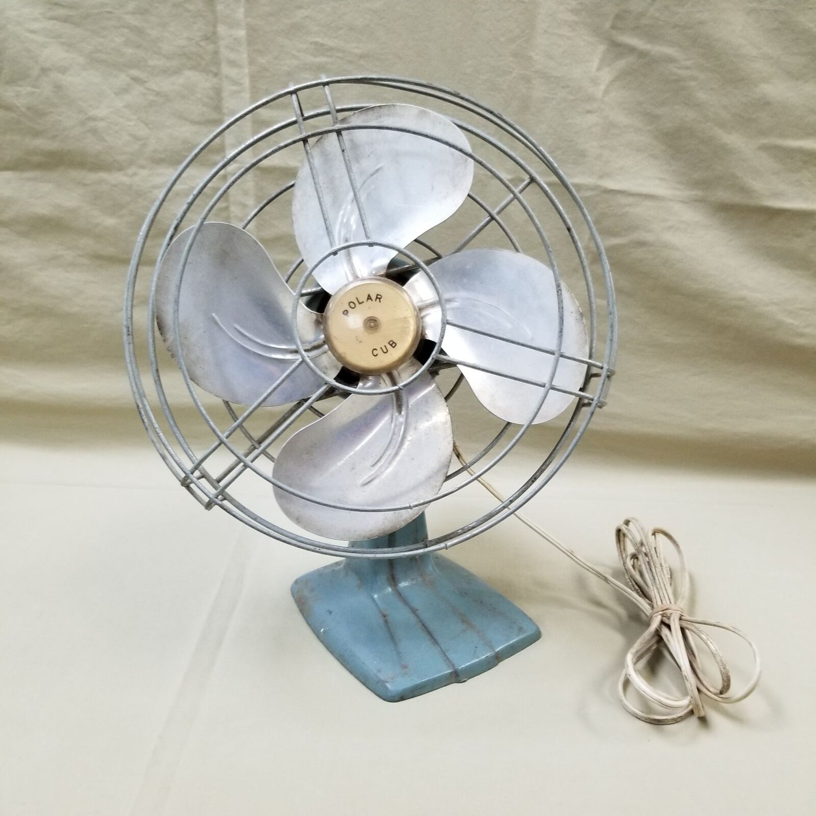 Vintage Polar Cub by A.C. Gilbert Co. P-10246 Table Fan - For Parts/Repair