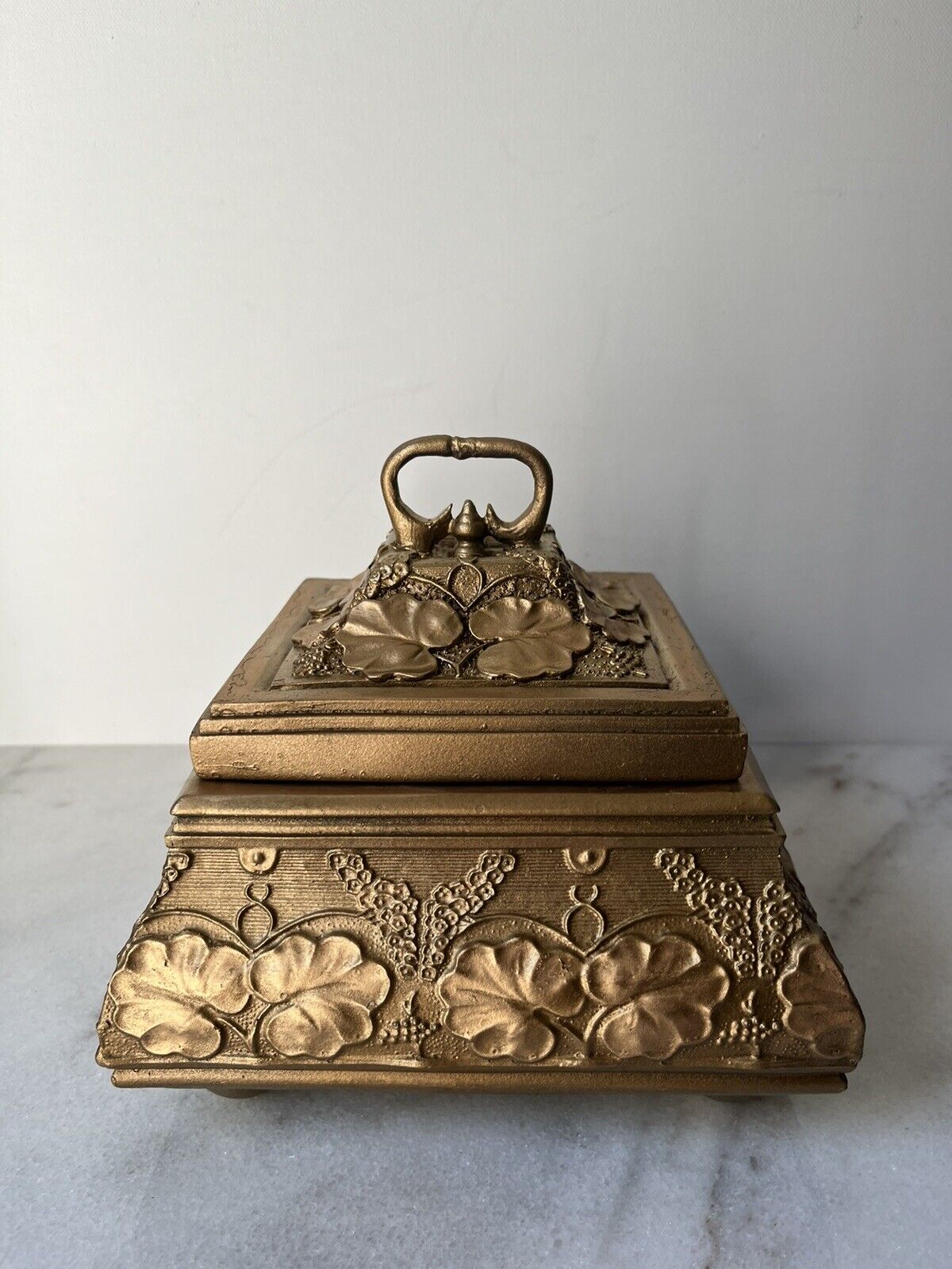 Vintage Gold Floral Botanical Design Trinket Jewelry Box