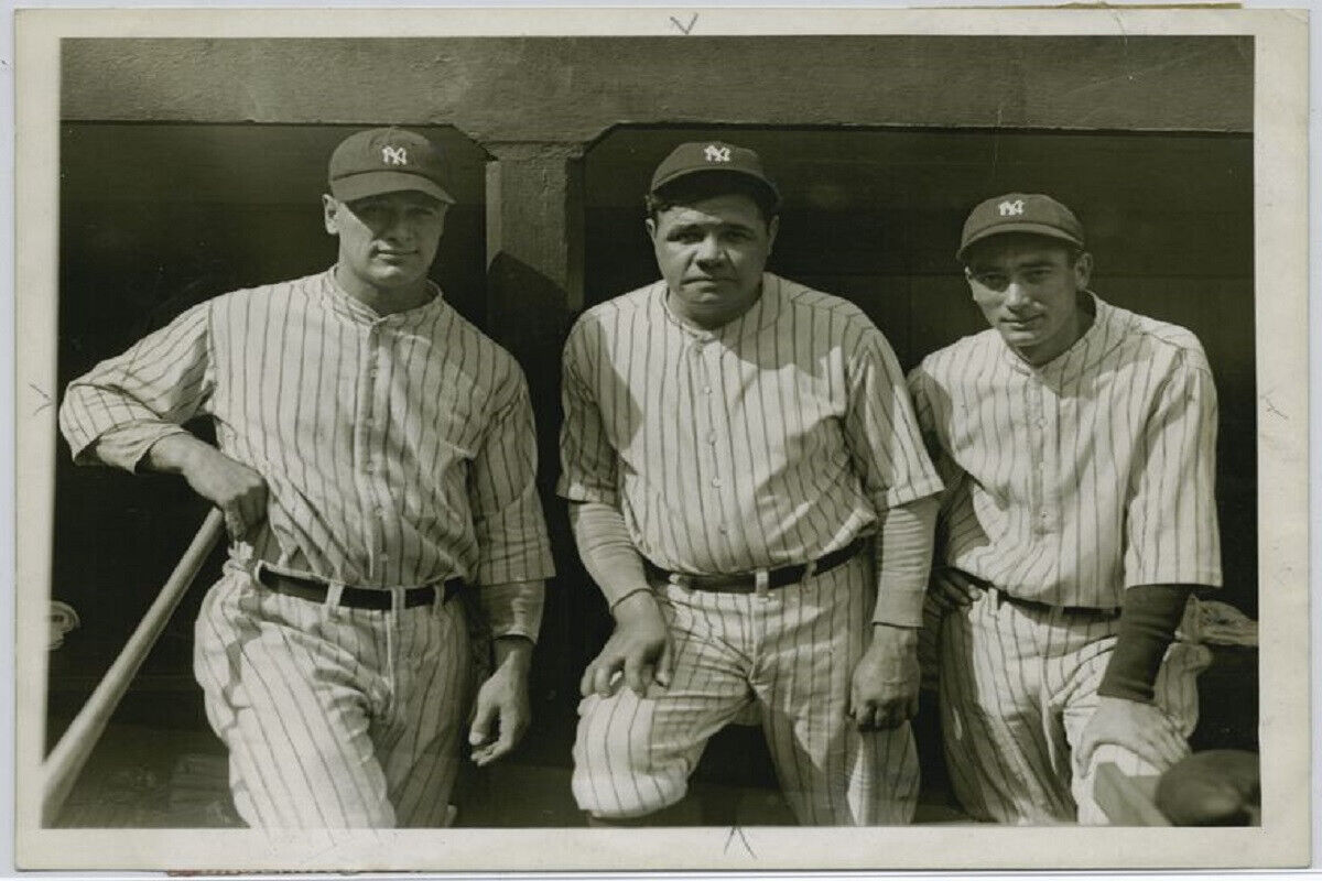 Old 4X6 Photo Lou Gehrig, George Herman [Babe] Ruth and Tony Lazzeri 101050