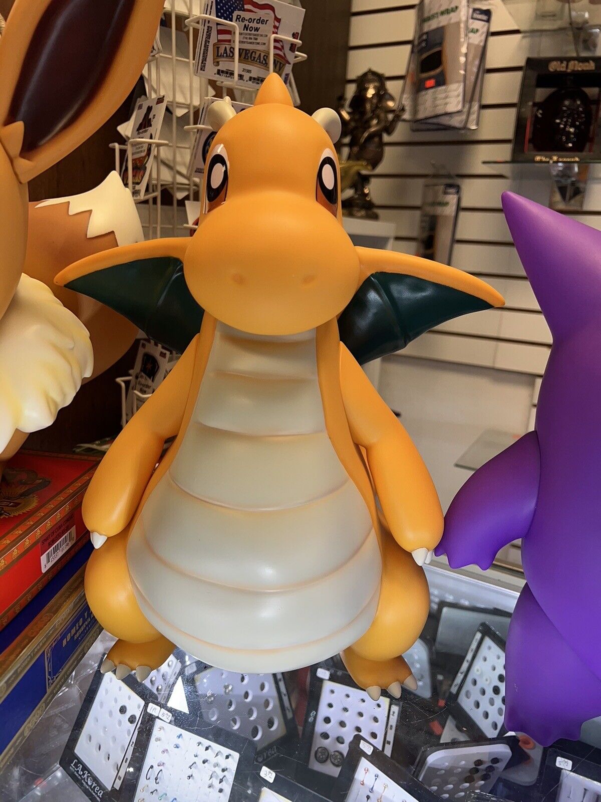**** SUPER RARE Dragonite PVC Life Size Pokémon Statue