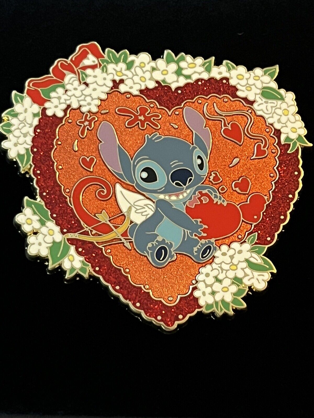 LE 100 AP Disney Shopping Pin Stitch Valentine's Day Cupid Hearts  RARE NOC 2010