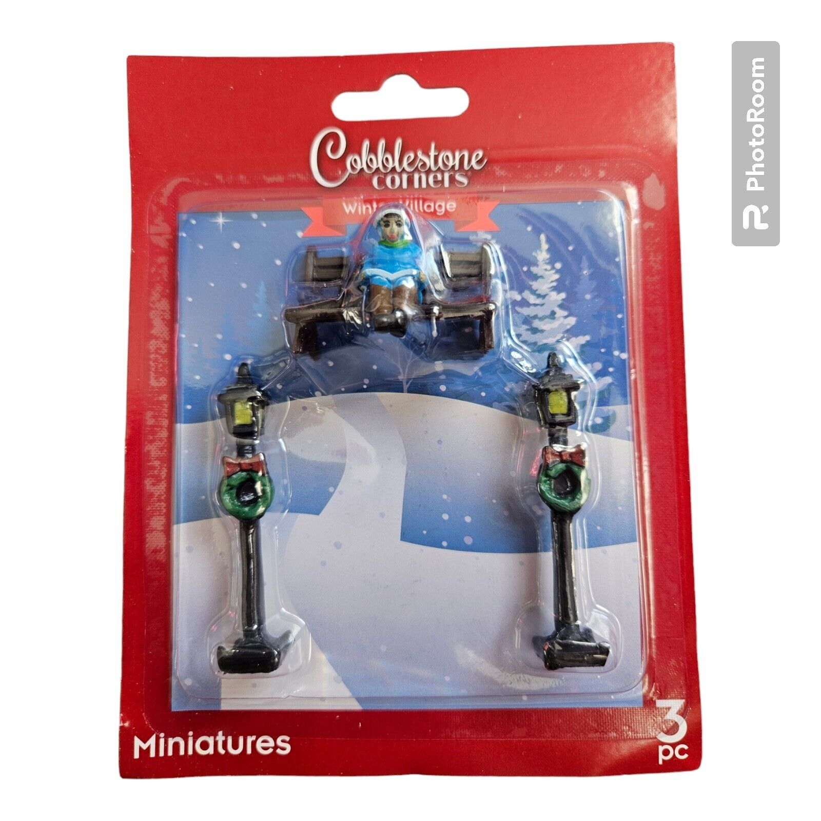 Cobblestone Corners Winter Village Miniatures Person Bench Street Lamps 3 Piece
