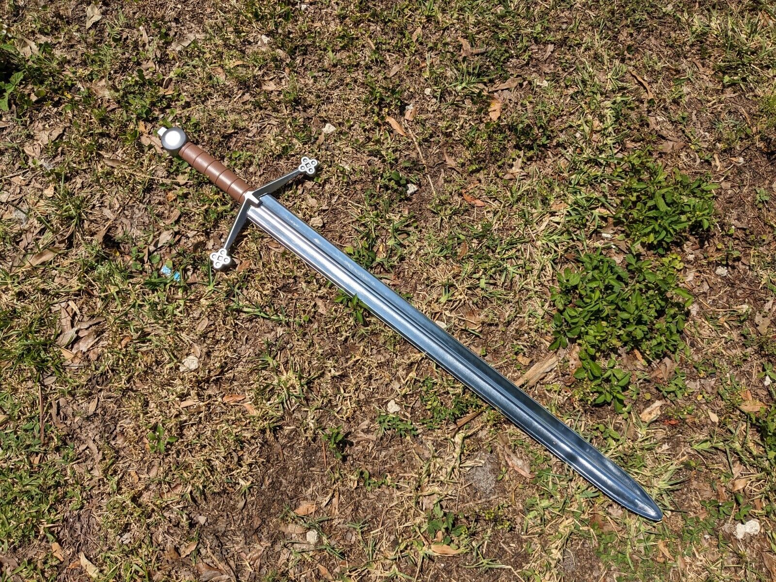 Spark foam medieval Scottish Claymore sword
