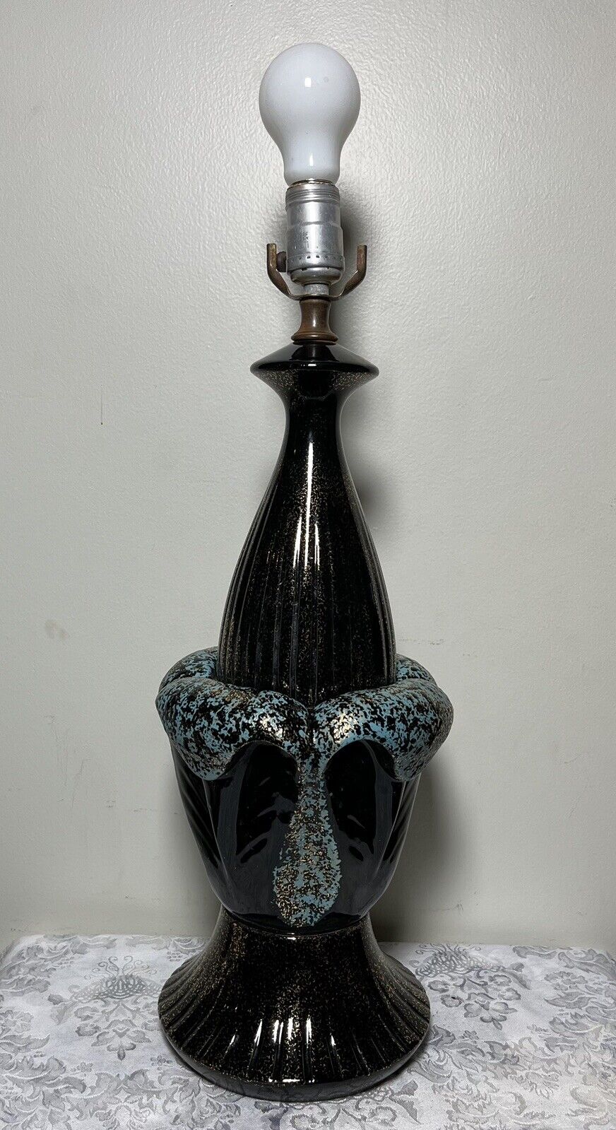 ~19” Vtg Ceramic Art Pottery Table Lamp Mid Century Modern FUNKY Blue Gold Black