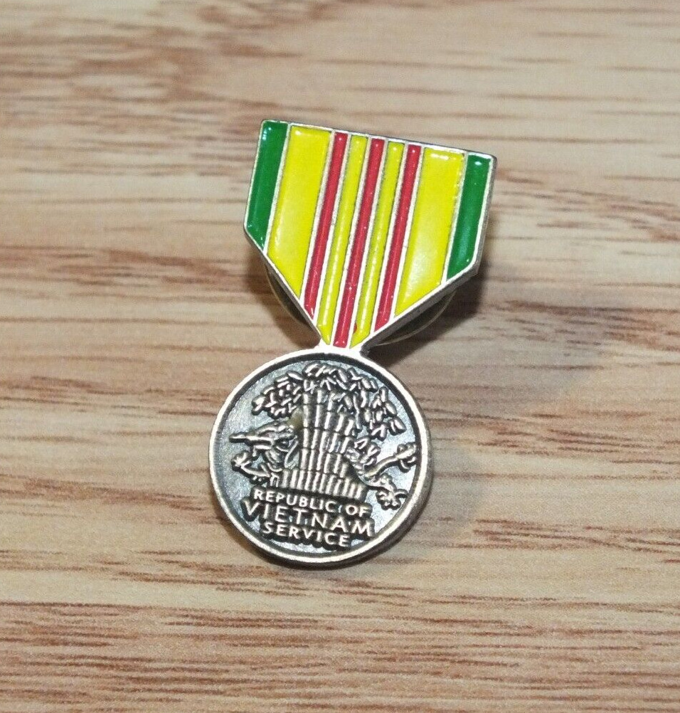 Bronze Tone Republic of Vietnam Service Collectible Lapel Pin