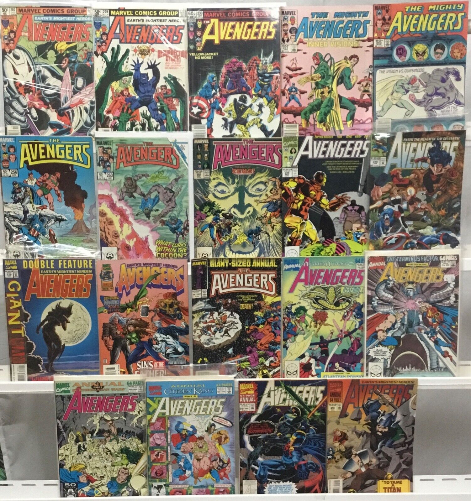 Marvel Comics - Avengers 1st Series - Comic Book Lot of 19 Issues